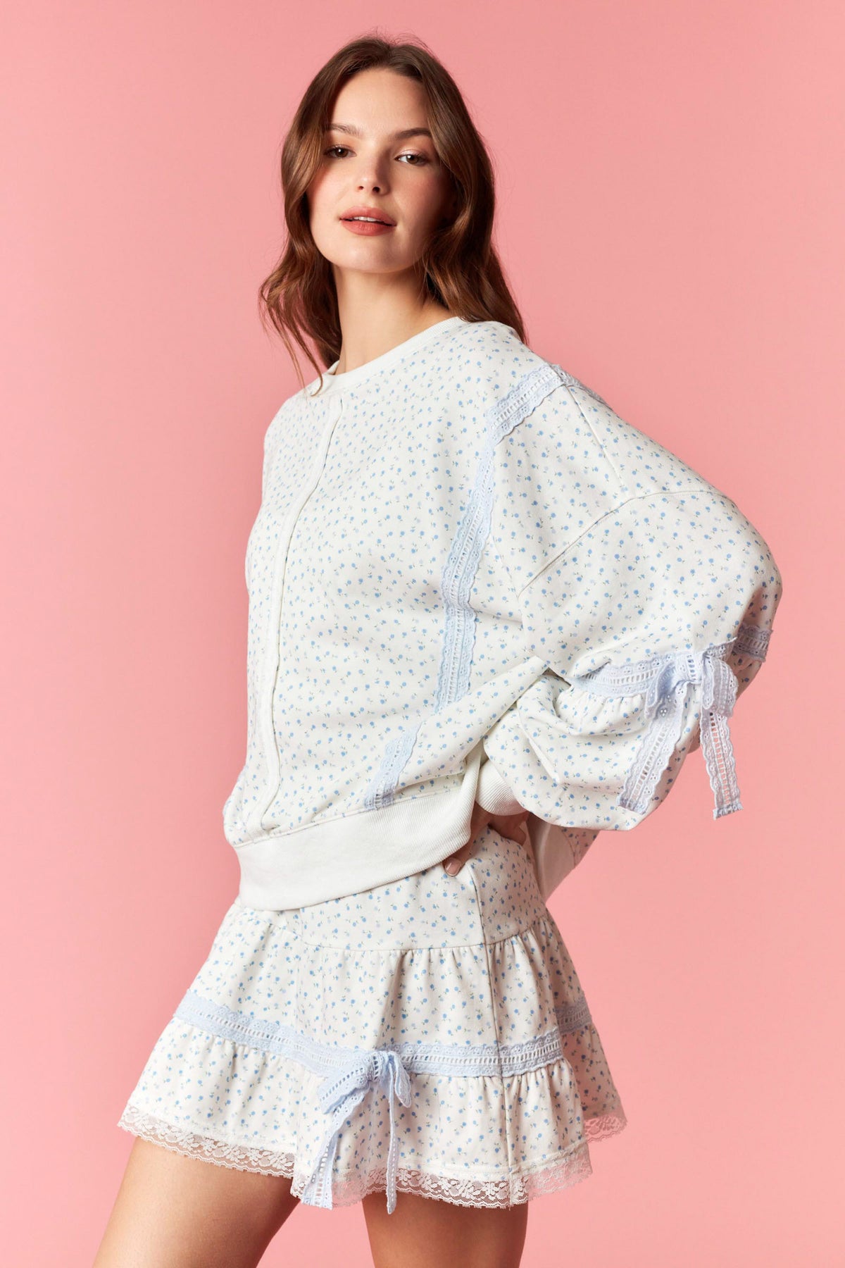 IKT200718-02 Ditsy Floral Sweatshirt