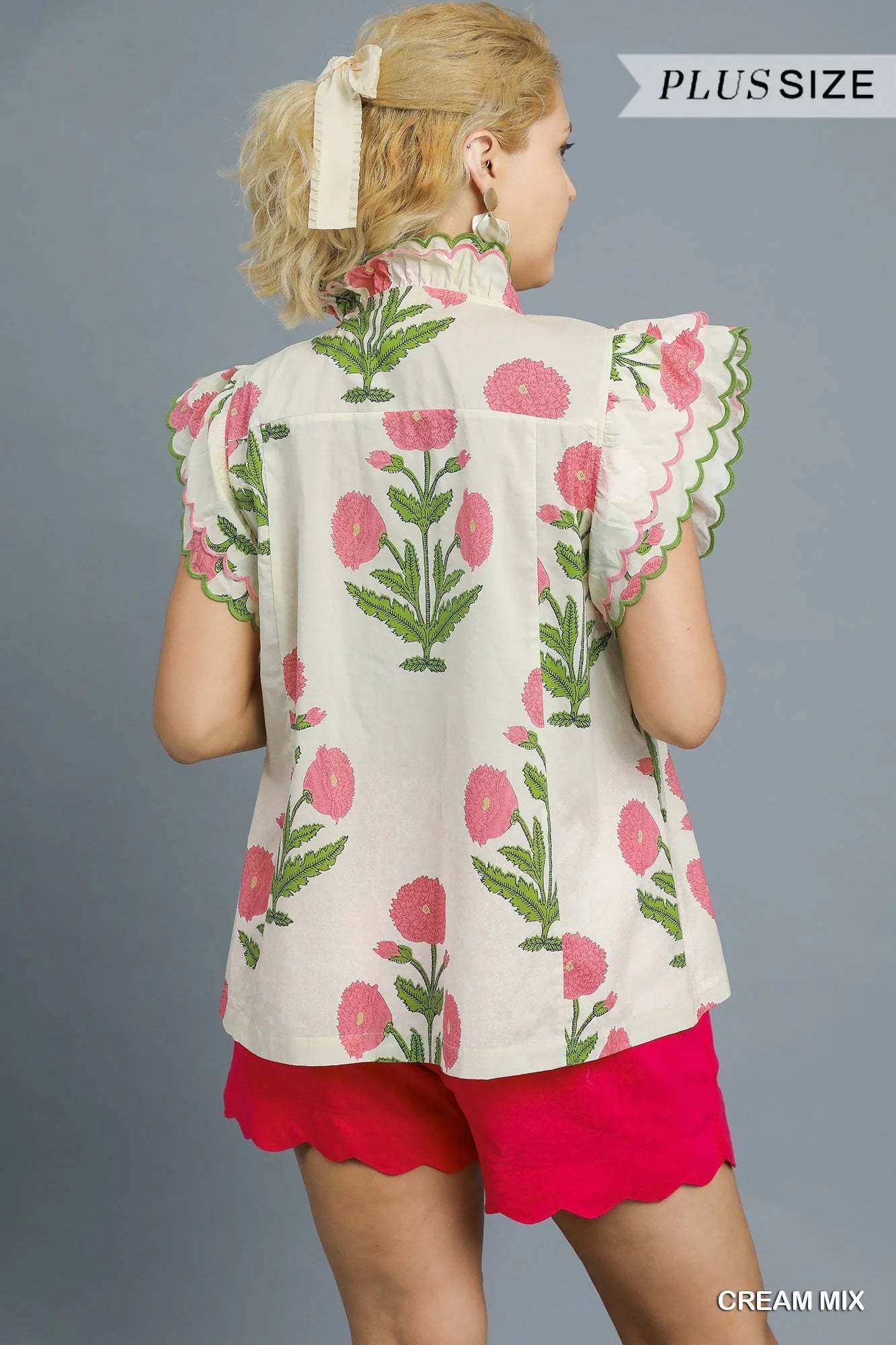 WC5125 Curvy Scallop Trim Floral Top