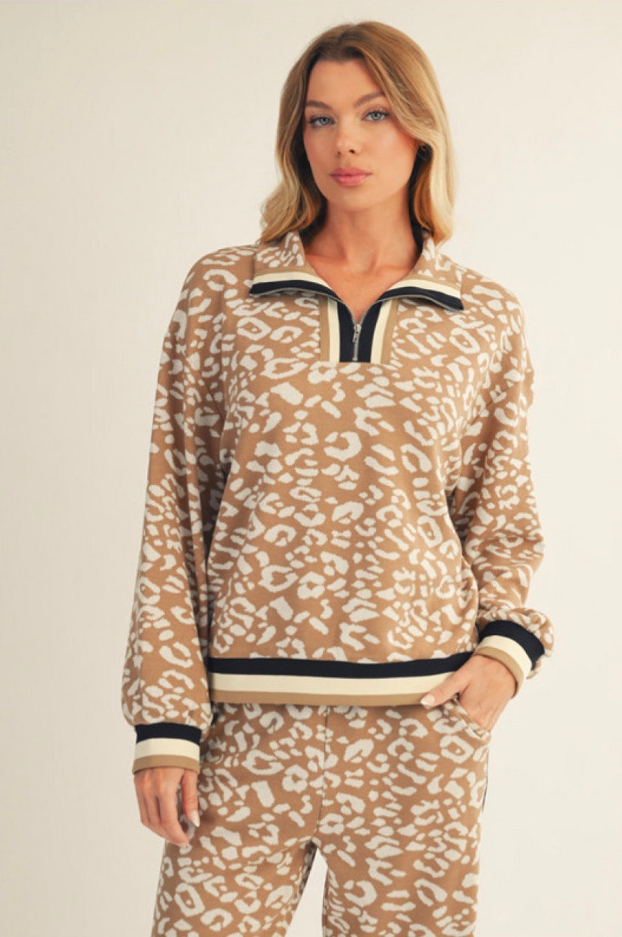 M50141 Leopard Sweatshirt with Stripe Contrast Accent