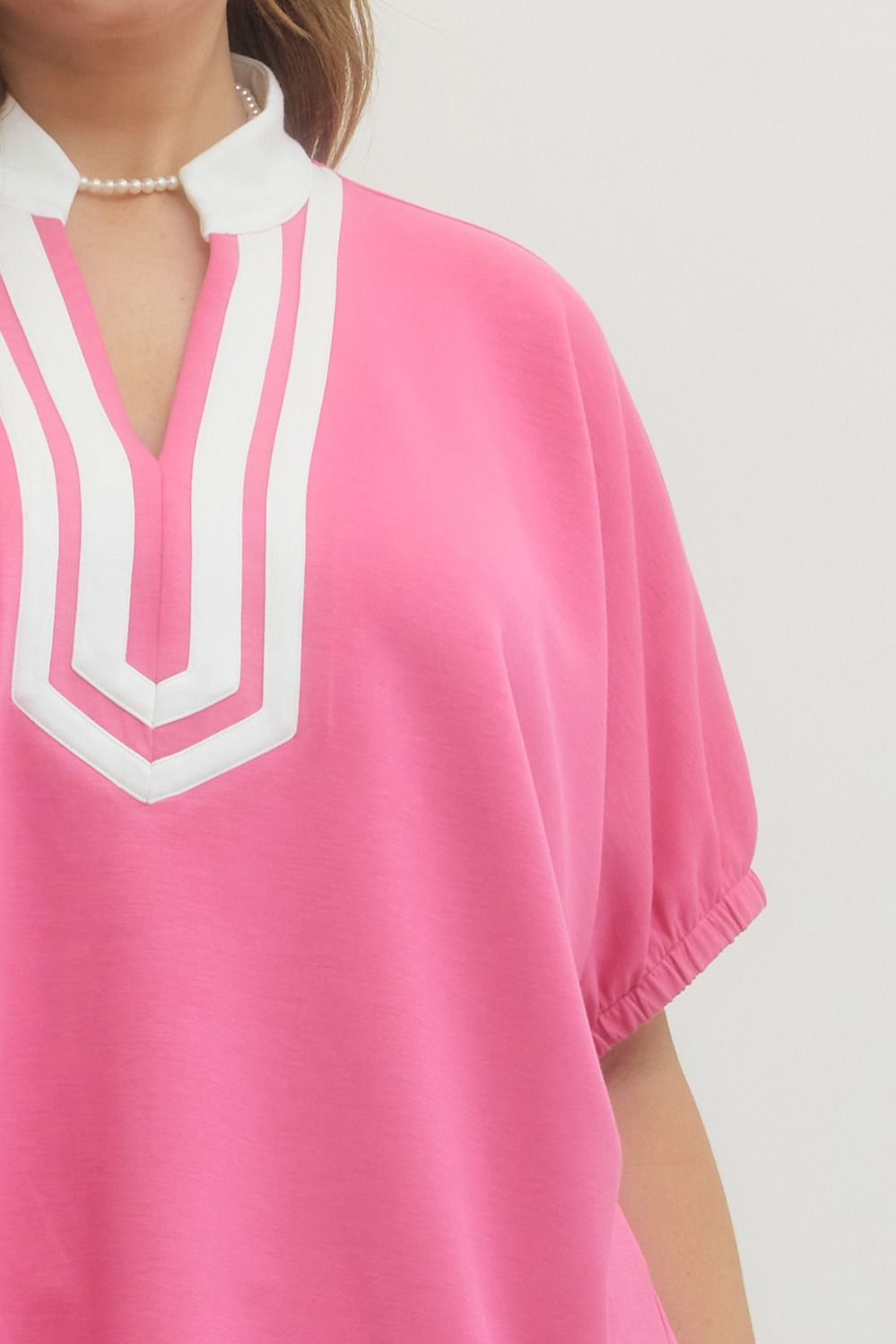 T29735P Curvy Solid Short Sleeve Top
