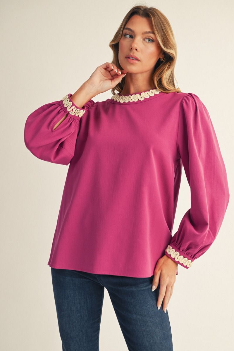 B50109 Crinkle Fabric Top