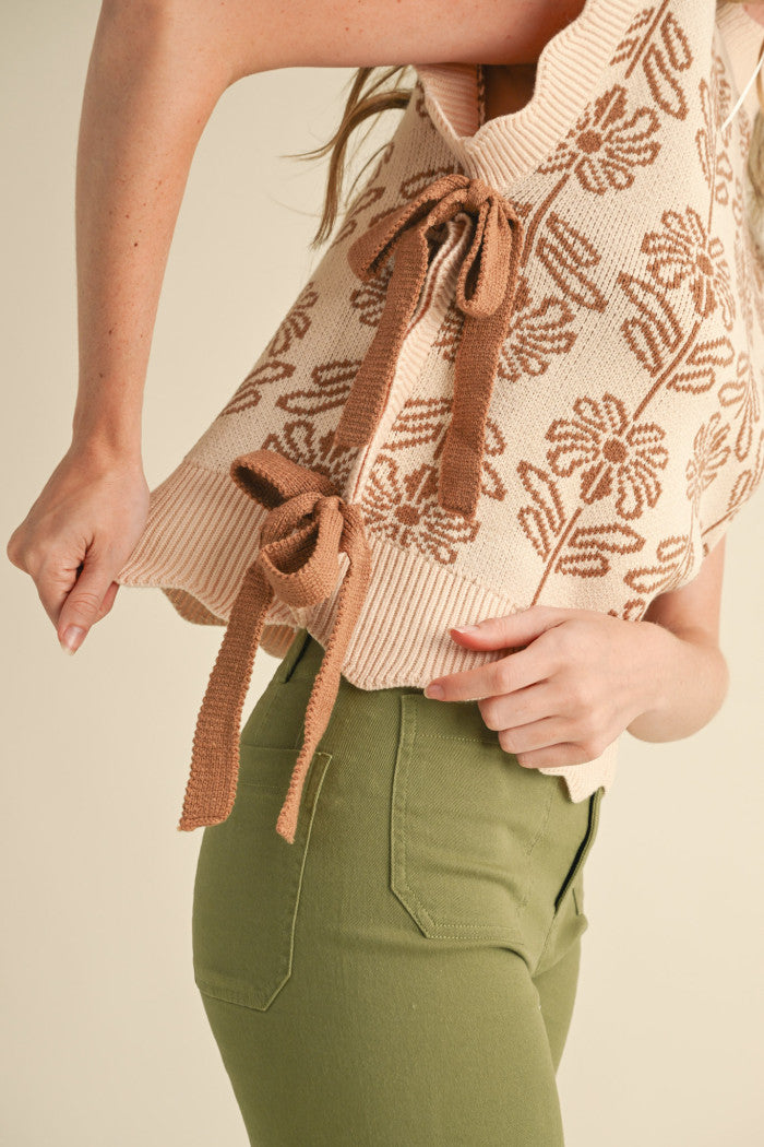 MSW10743 Floral Sweater Vest