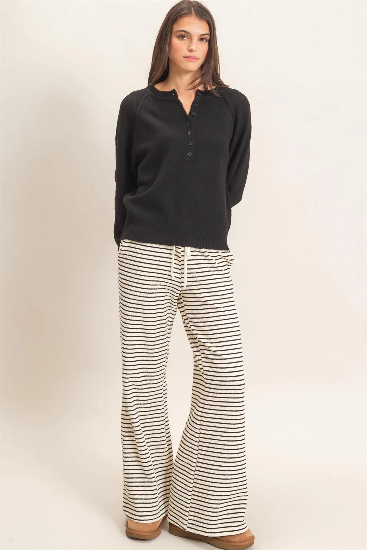 HF26E152 Button Front Raglan Sweater
