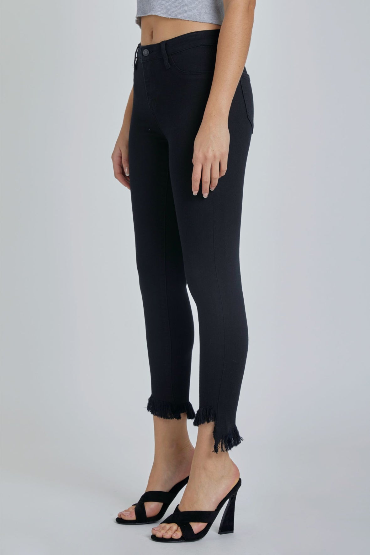 AB76316BLK Mid Rise Crop Skinny Jeans