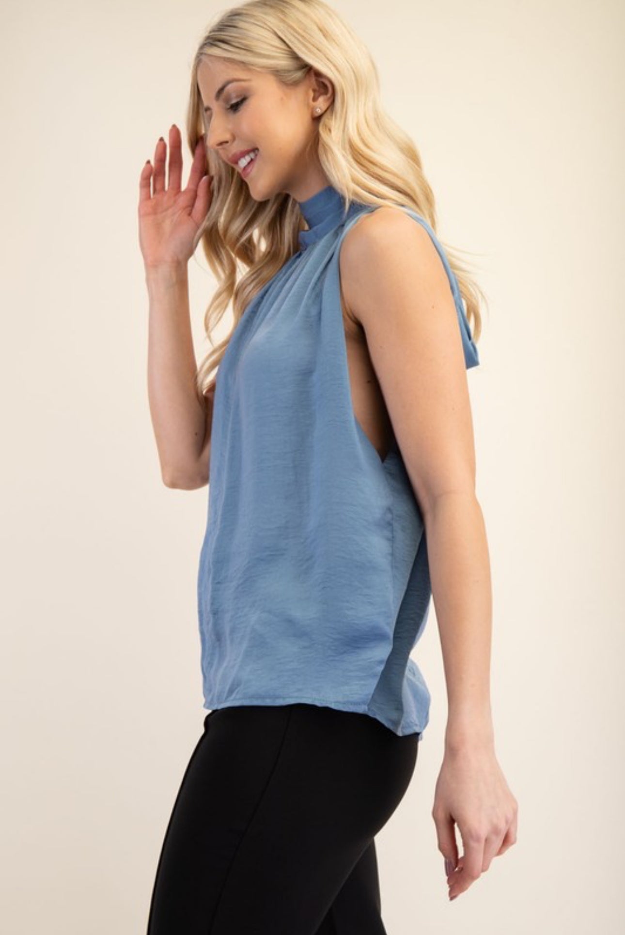 GT7544 Halter Neck Top