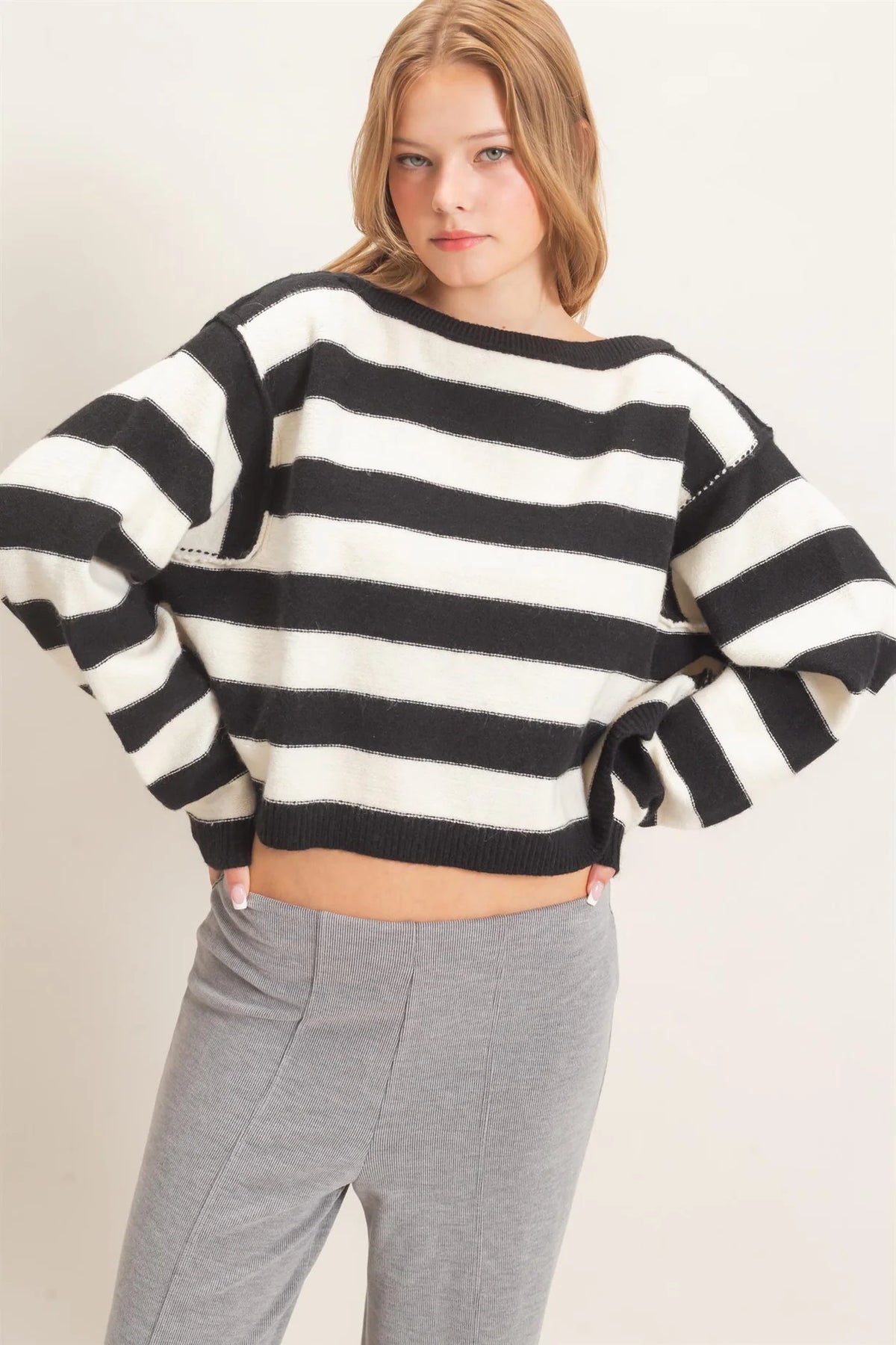 HF26E474 Striped Boat Neck Sweater