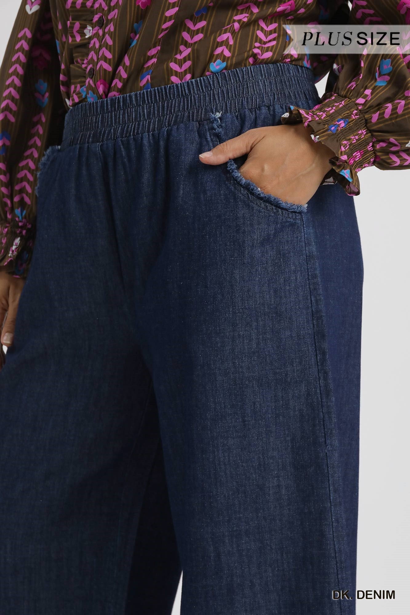 WK0634 Curvy Washed Denim Pants