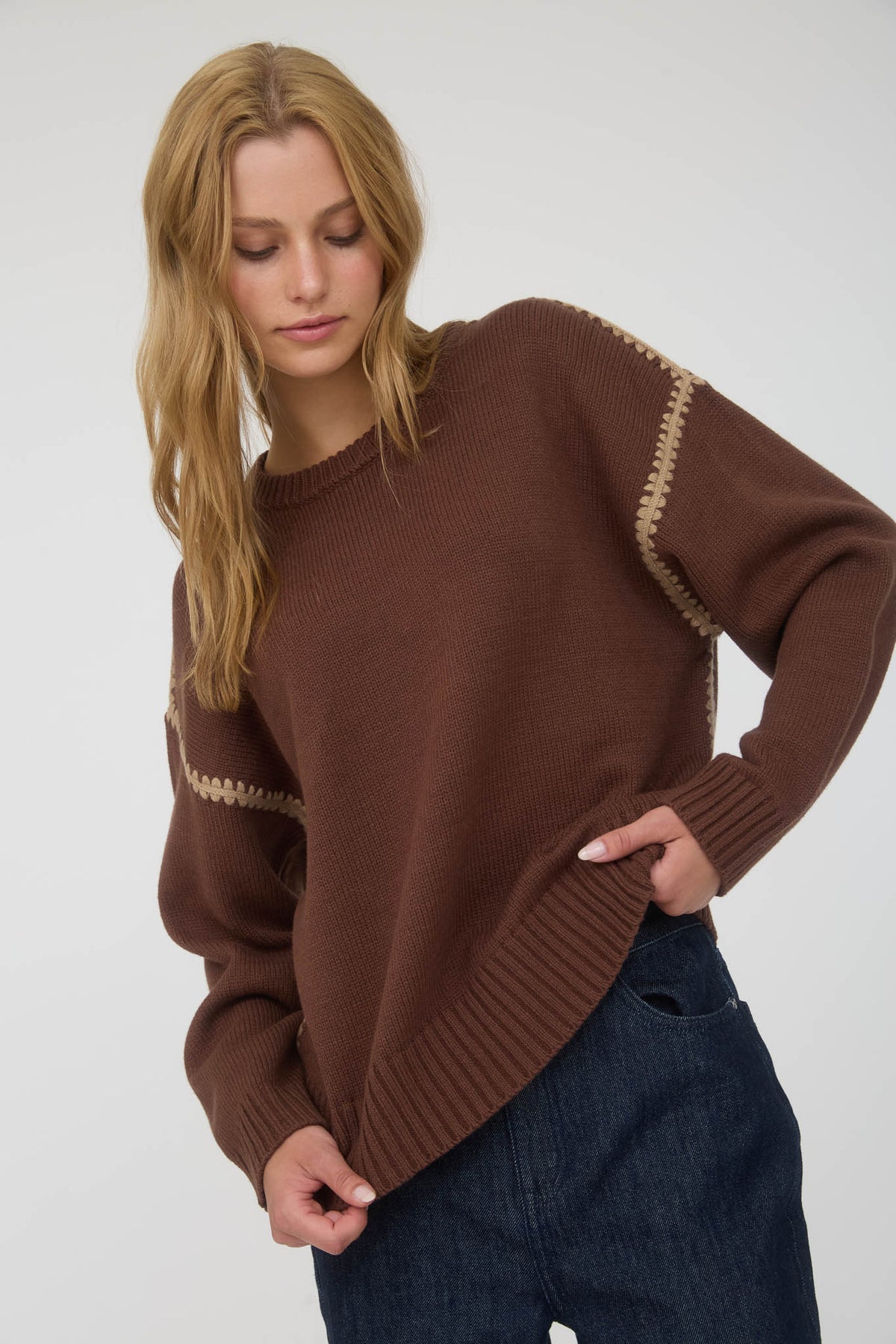 TW1987 Contrast Stitch Sweater