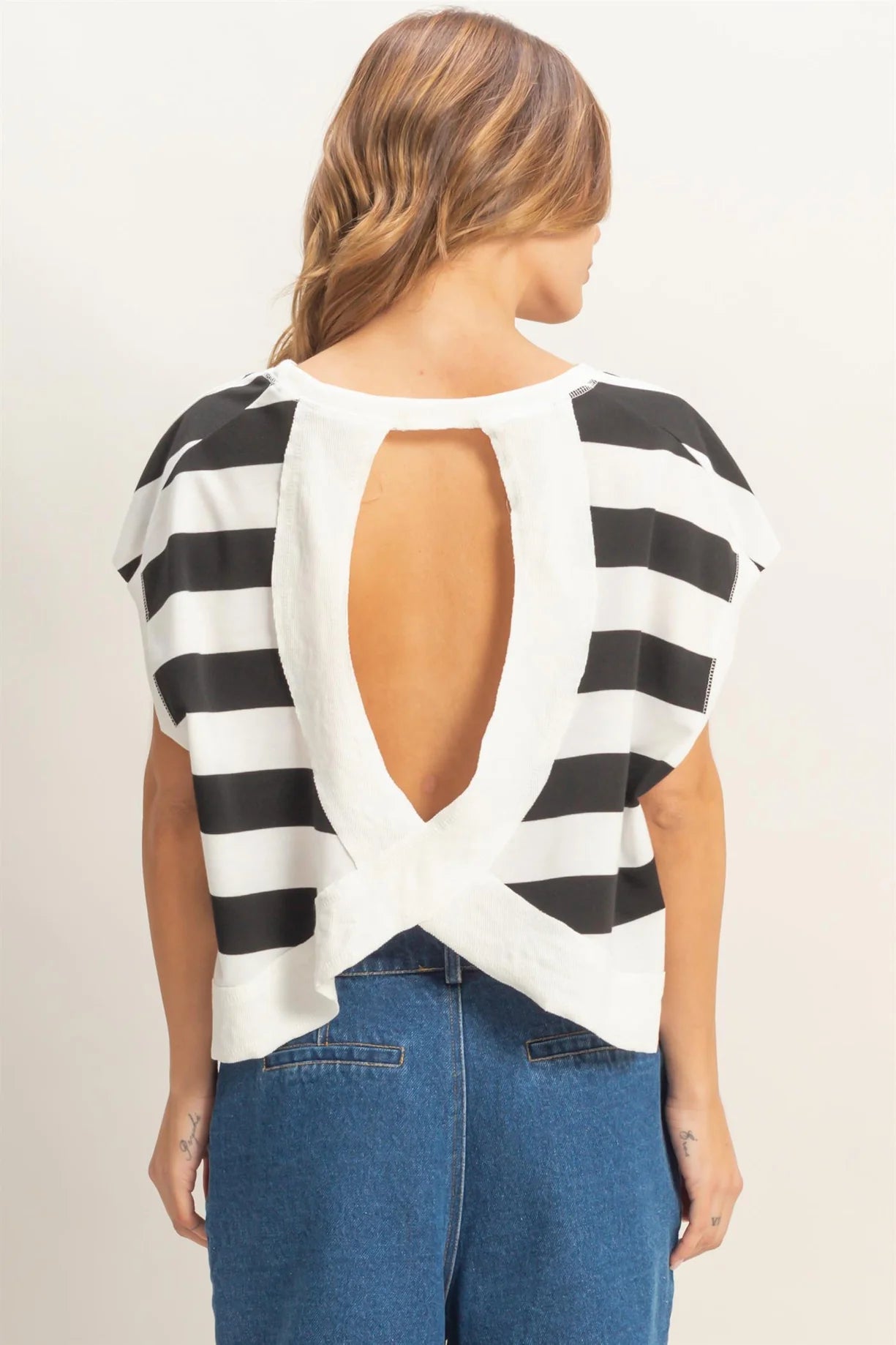 HF26C391 Striped Boxy Crew Neck Top