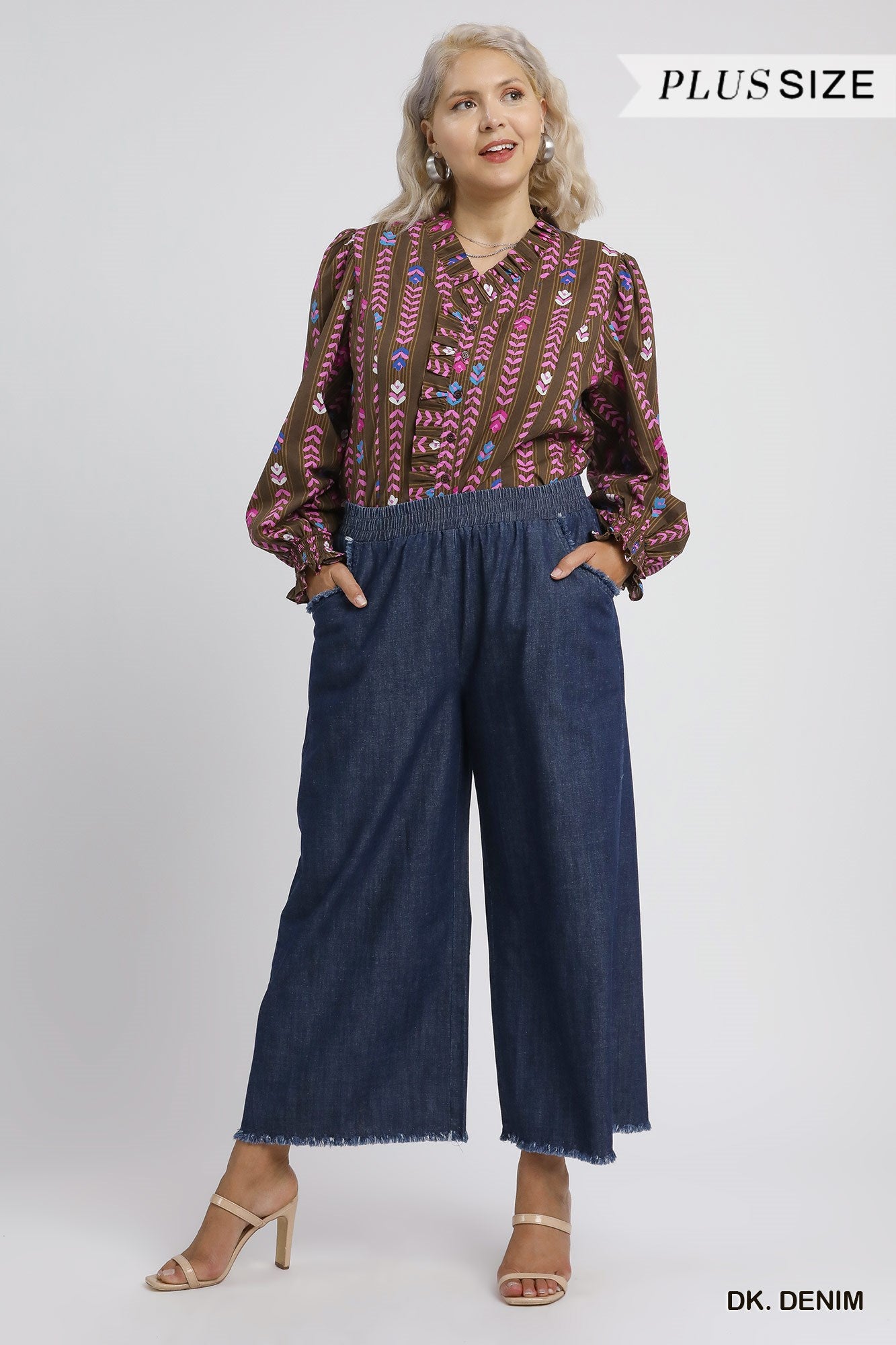 WK0634 Curvy Washed Denim Pants