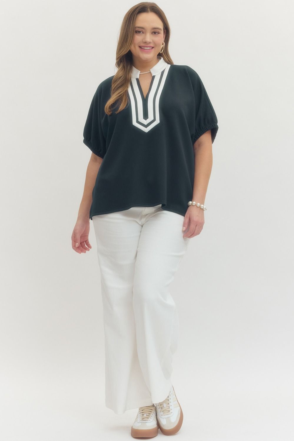 T29735P Curvy Solid Short Sleeve Top