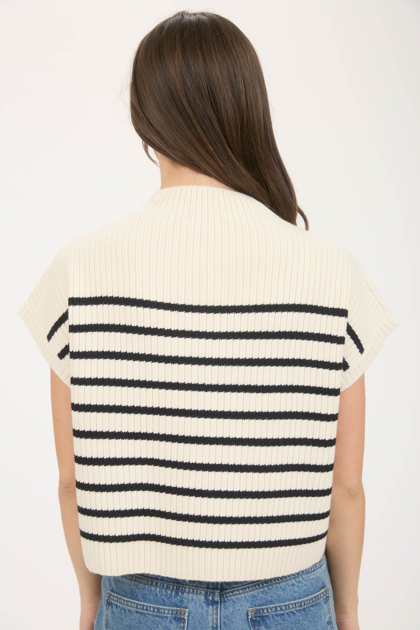 B5FT1014 Striped Mock Neck Sweater