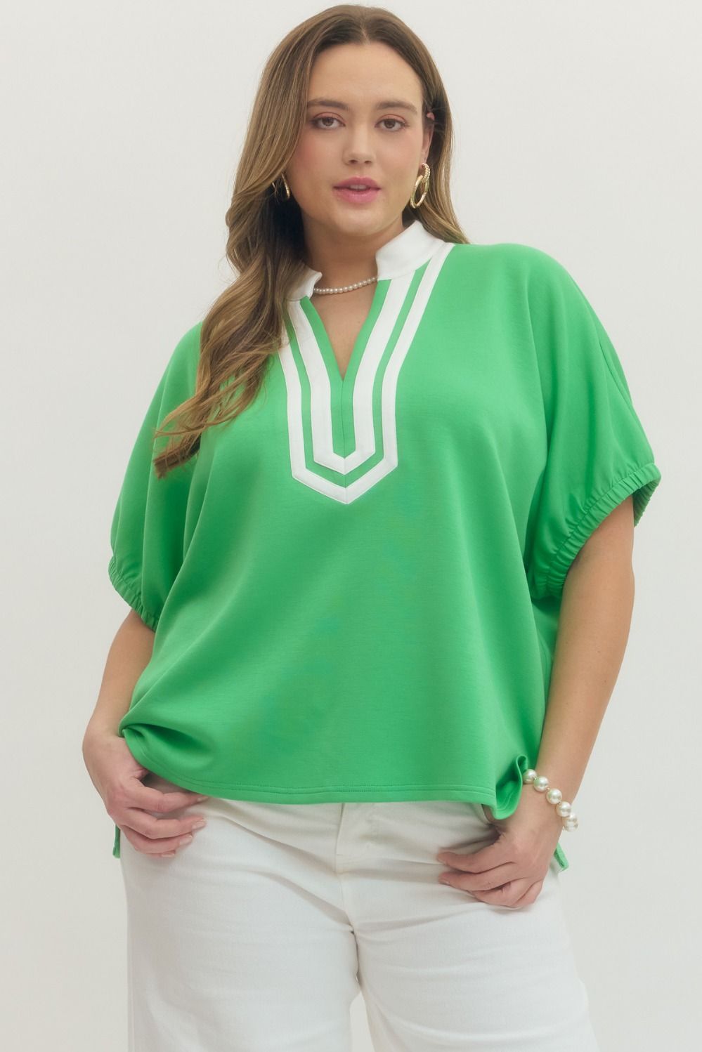 T29735P Curvy Solid Short Sleeve Top