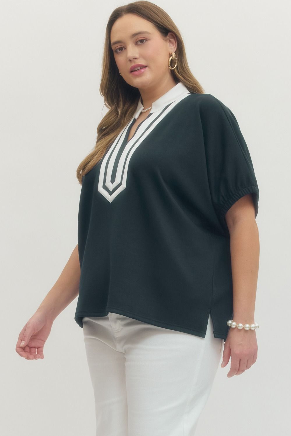 T29735P Curvy Solid Short Sleeve Top
