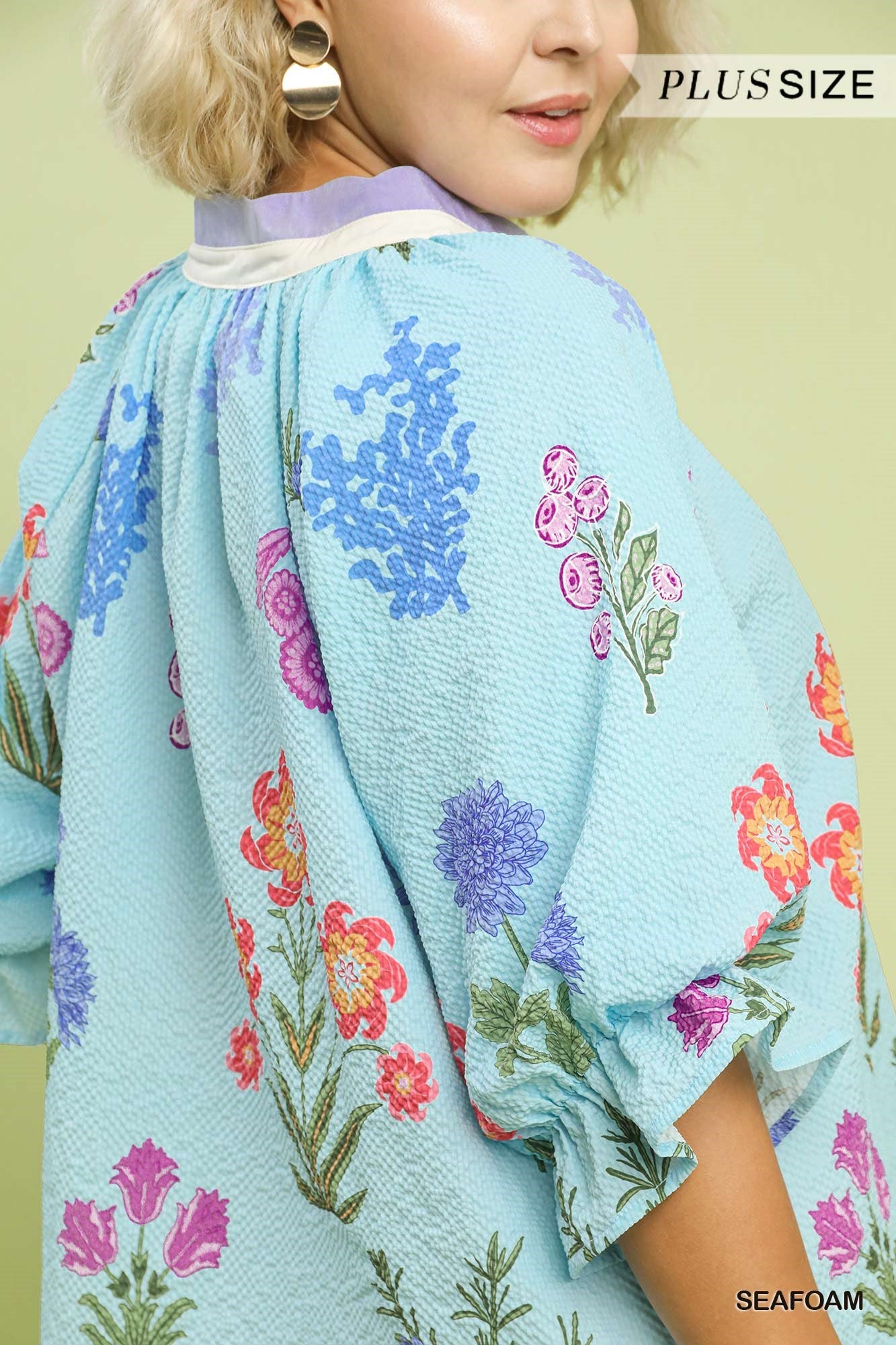 WC5762 Curvy Floral Top