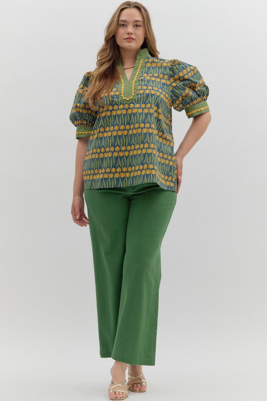 T27653P Curvy Floral Pattern Top