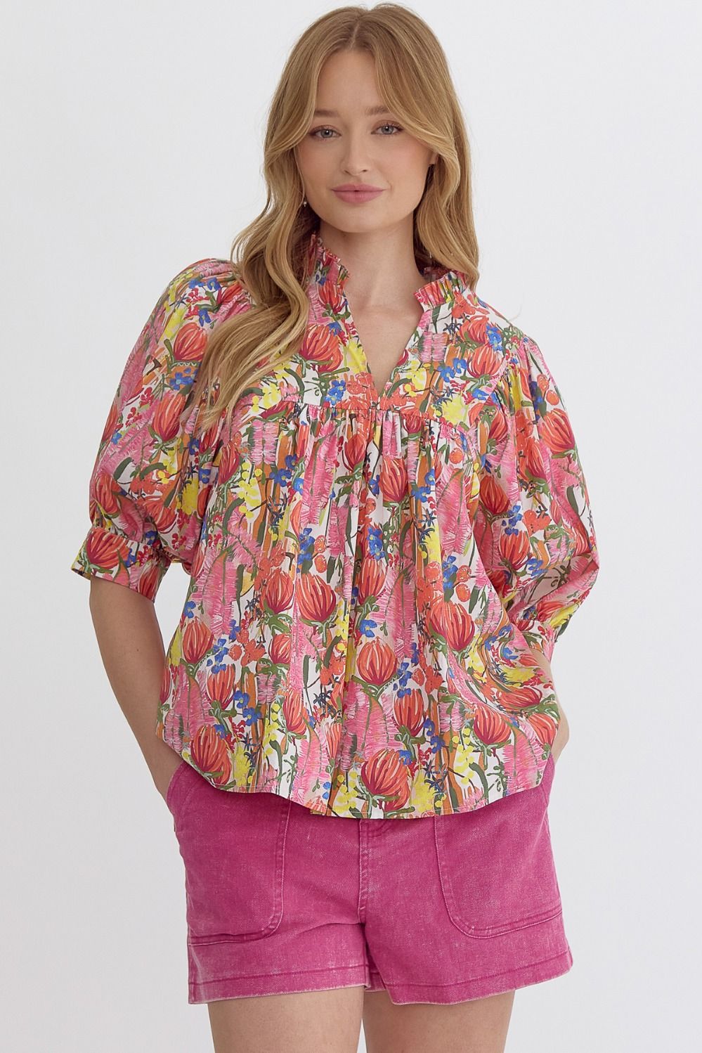 T23368P Curvy Floral Print V-Neck Top