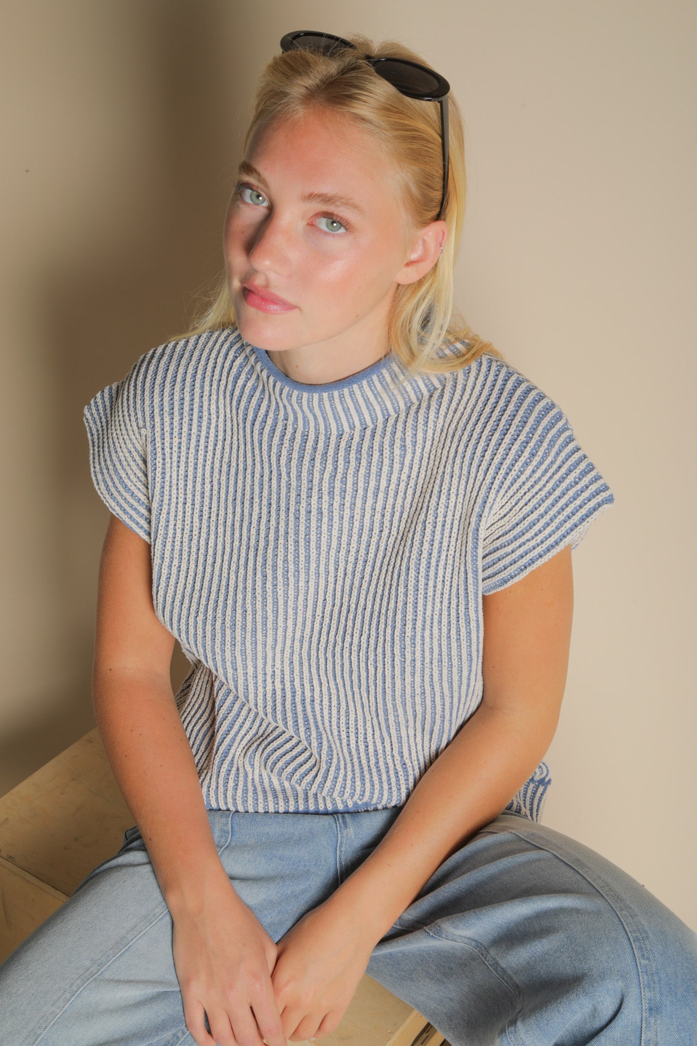 12W3388N Two Tone Ribbed Sweater Vest