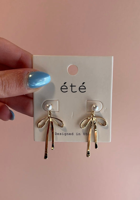 EME3963 Bow Drop Earrings