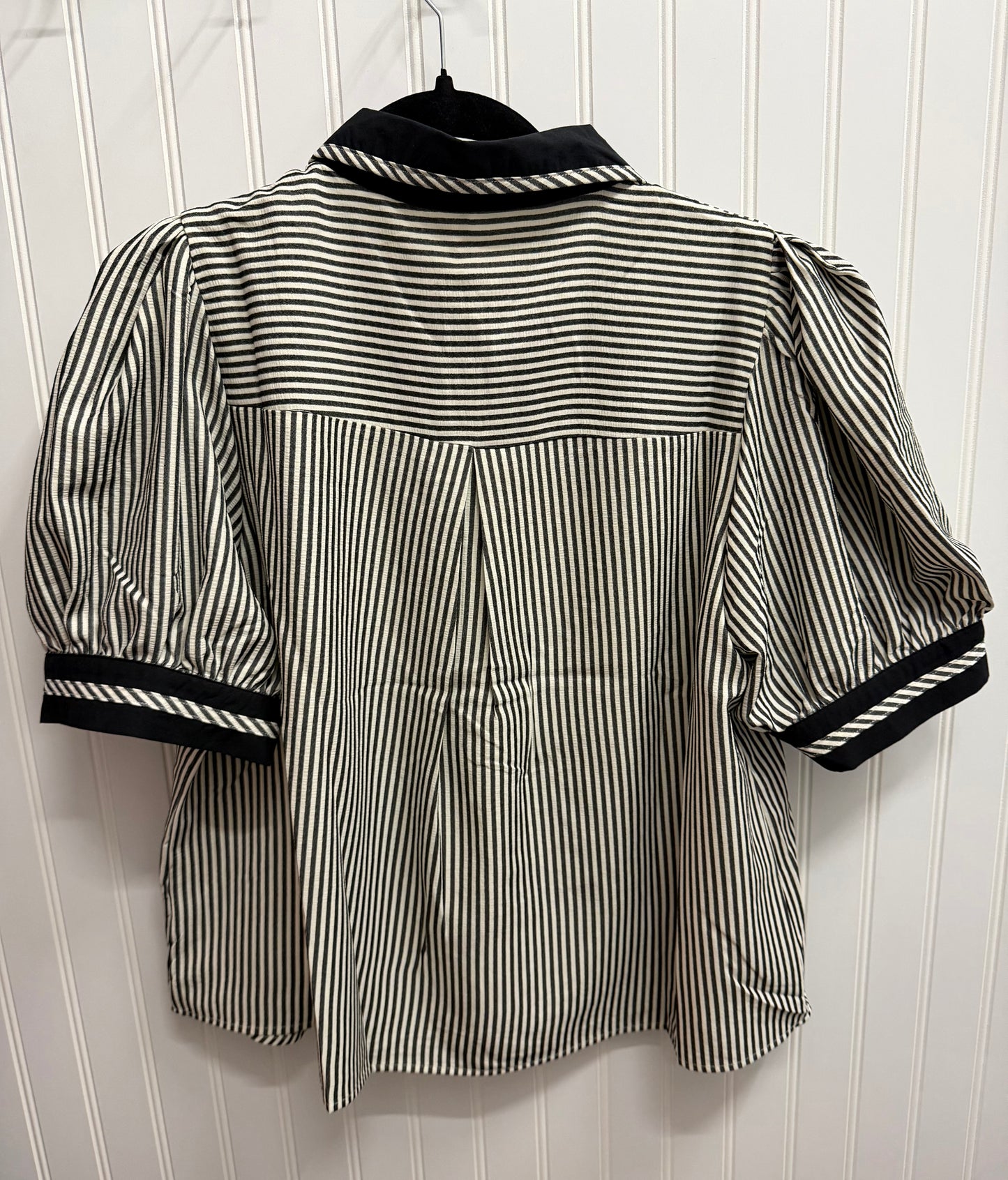 MTP4840 Stripe Pattern Contrast Top