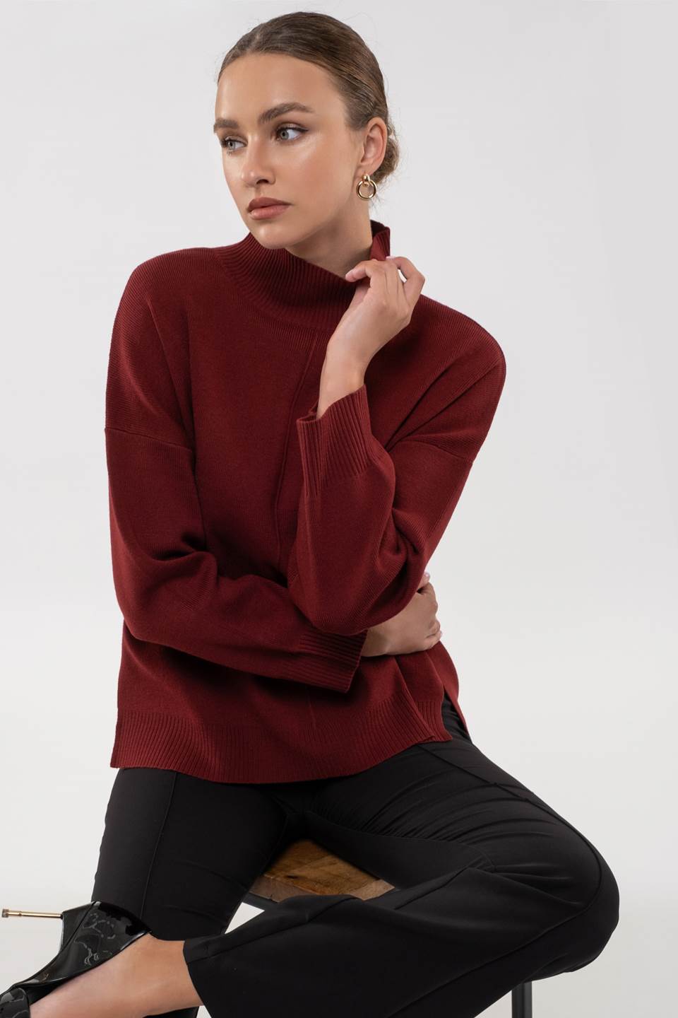 TW1061 Solid Mock Neck Knit Sweater