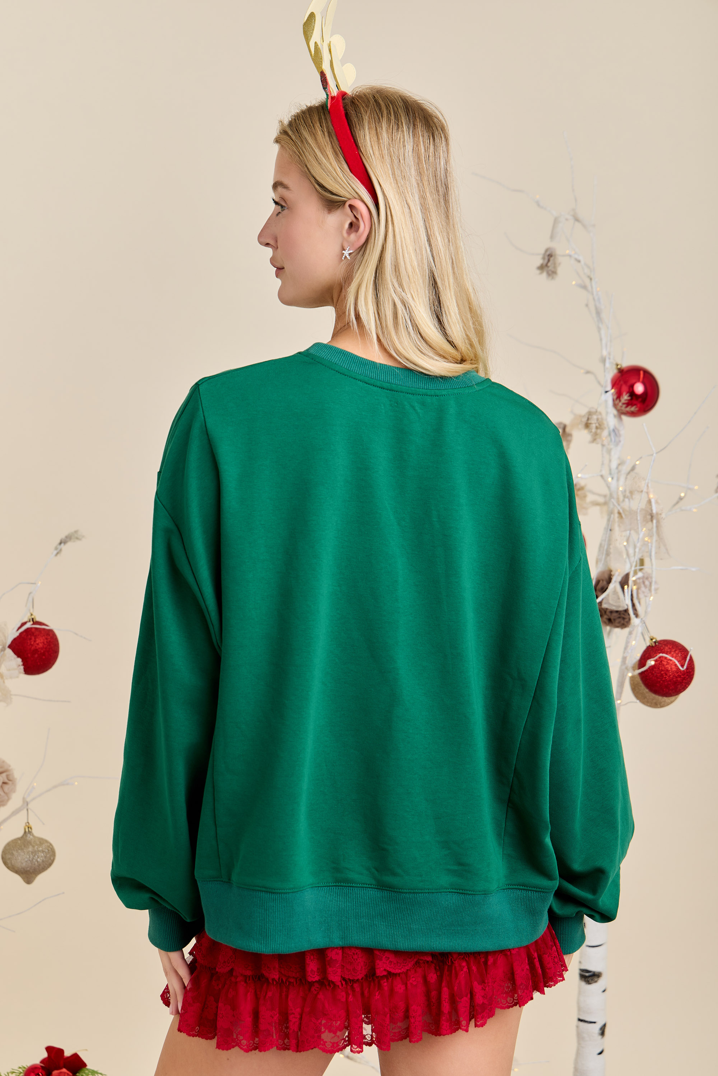 CT34470 “MERRY” Appliqué Sweatshirt