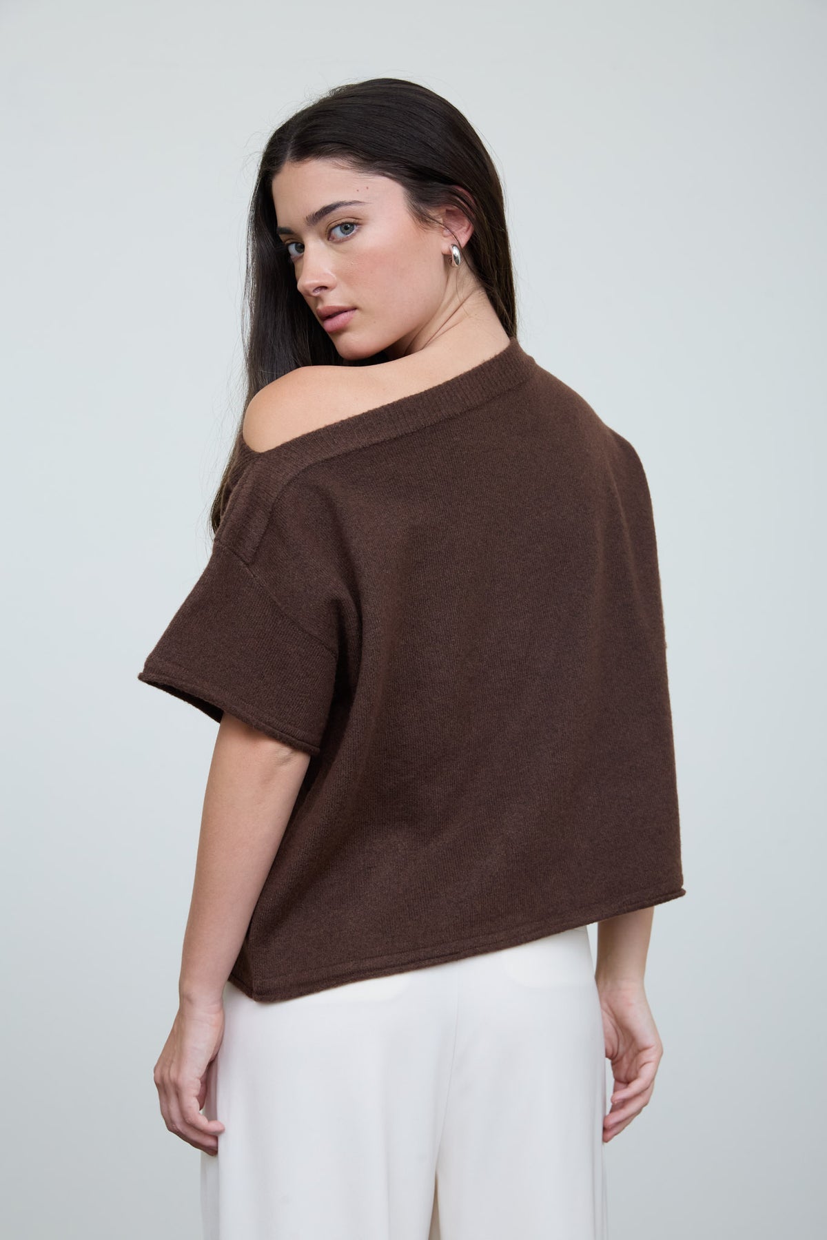 TW2340 Off Shoulder Asymmetrical Sweater Top