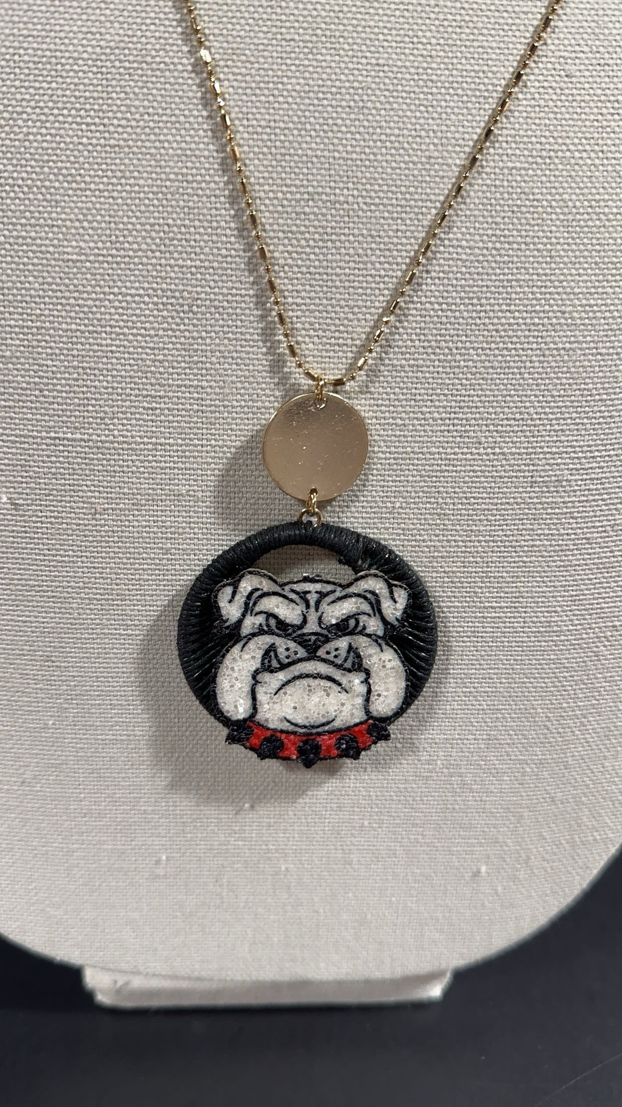 QNE2141 Bulldog Pendant Necklace