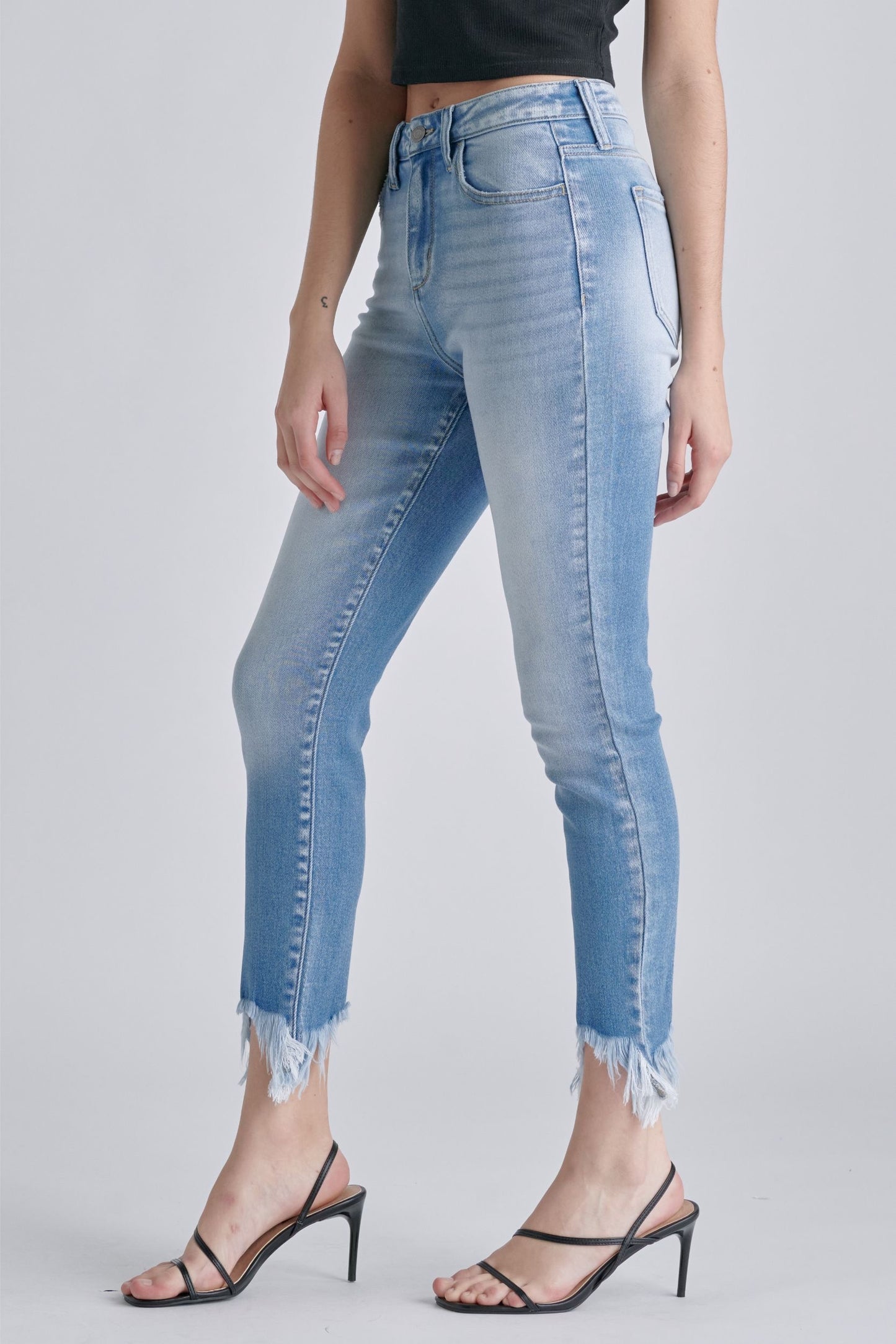 WV78627LT High Rise Skinny Crop Jeans