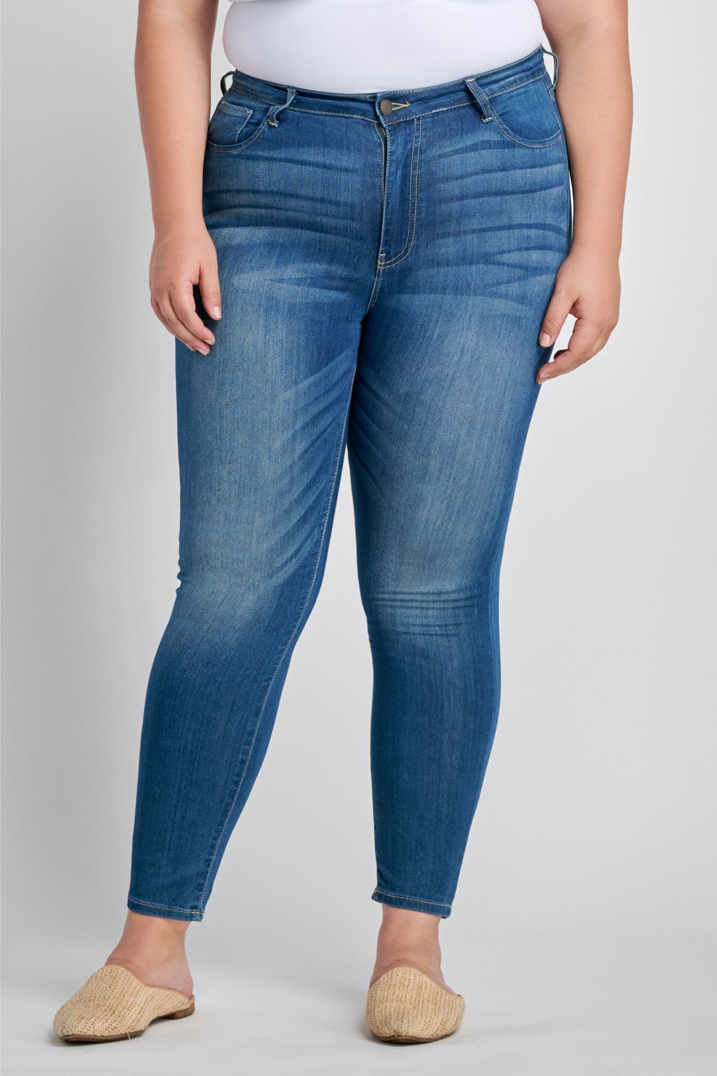 AB13950HDKP Curvy Dark Denim Jeans